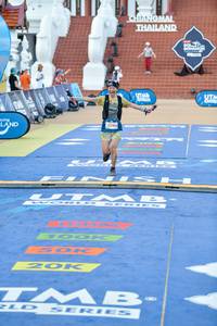 BIB: 370
                            <button type="button" onclick="openModal(22753991)" class="btn btn-primary btn-sm float-right btn-popup" data-toggle="modal" data-target=".modal-high-quality">
                        <i class="fas fa-shopping-cart"></i> Add to Cart
                    </button>
                                            <button type="button" onclick="isThisMe(22753991, true)" class="btn btn-success btn-sm float-right btn-popup btn-isme hidden" data-toggle="tooltip" data-placement="bottom" title="นี่คือรูปของคุณใช่ไหม คลิกที่นี่เพื่อเอาเข้าอัลบั้ม">
                        <i class="fas fa-plus"></i> Add to album
                    </button>
                    <button type="button" onclick="isThisMe(22753991, false)" class="btn btn-warning btn-sm float-right btn-popup btn-isnotme hidden">
                        <i class="fas fa-ban"></i> Remove from album
                    </button>